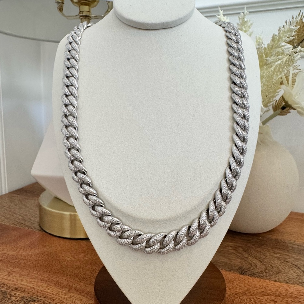 New Moissanite 12MM 22In Cuban Link Chain, 18K White Gold Plated Sterling Silver